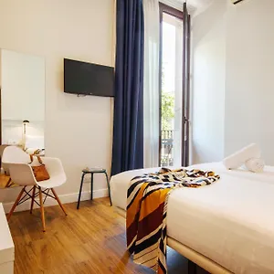 Pensión Som Nit Born, Barcelona
